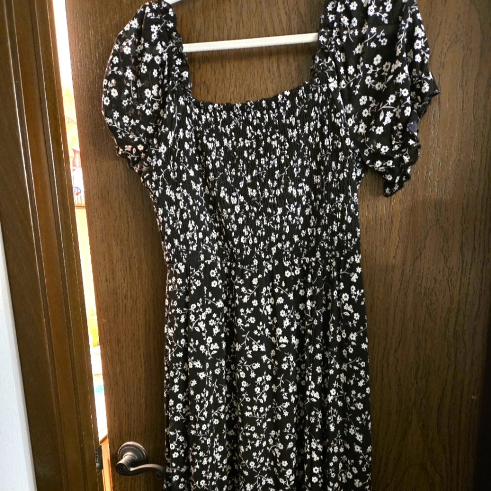 Floral Puff Sleeve Dress